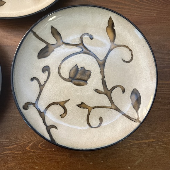 3 Gold Scroll 8" Gourmet Basics by Mikasa Plates‎ - Picture 2 of 5